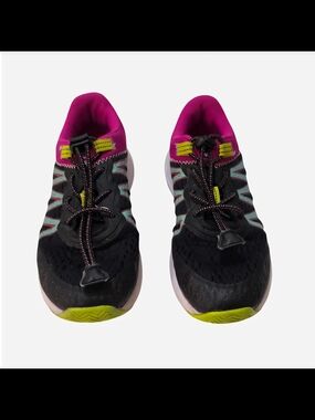 Avia Girls Sz. 2 Black/Pink Athletic Sneakers with Pink Lining and Lime Accents